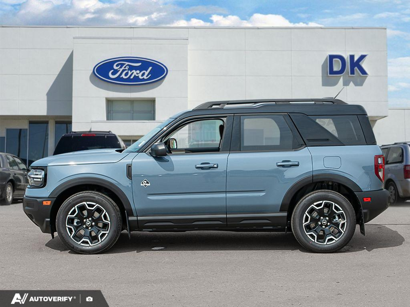 NEW 2026 Ford Bronco Sport Outer Banks - Azure Grey Metallic Tri-coat Exterior / EBONY/ROAST, PREMIUM TRIMMED HTD FRONT BUCKET SEATS Interior - $42,903 - Stock #D60696 - VIN 3FMCR9CN4TRE86844 - Photo 3