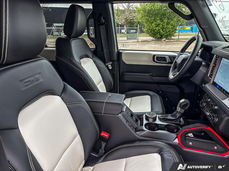 NEW 2026 Ford Bronco Outer Banks 60th Anniversary Edition - Wimbledon White Exterior / BLACK ONYX-LEATHER/VINYL Interior - $77,479 - Stock #E60681 - VIN 1FMEE8BH0TLA92542 - Photo 22