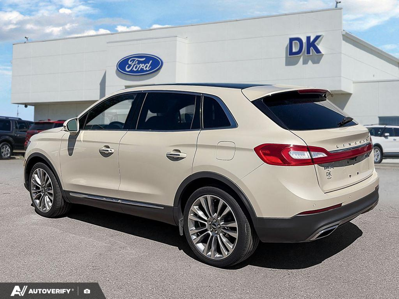 USED 2016 Lincoln MKX Reserve - Dune Exterior / UNKNOWN Interior - $19,899 - Stock #DP6404A - VIN 2LMTJ8LP4GBL26684 - Photo 4