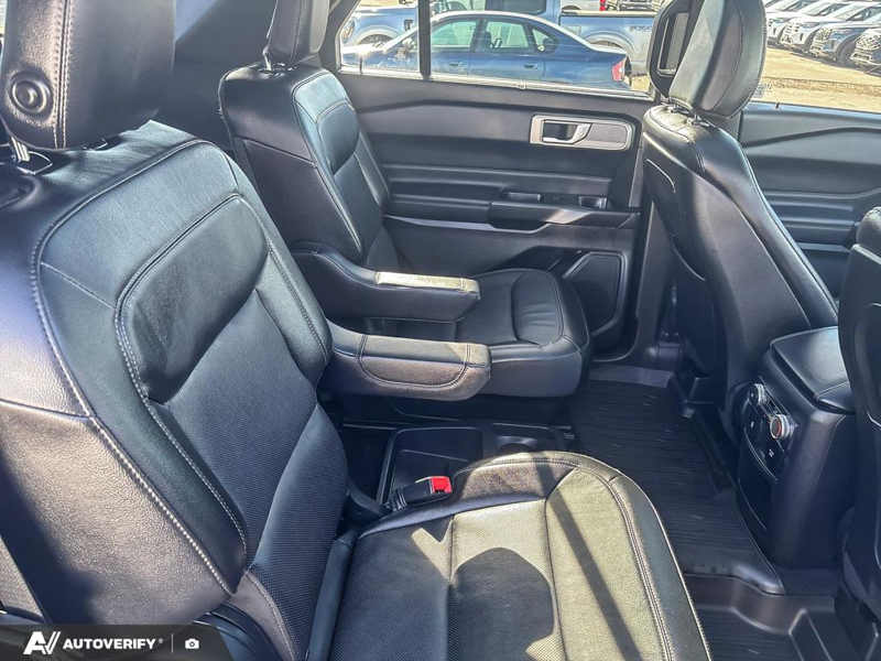 USED 2020 Ford Explorer Limited w/Leather, Moonroof, Nav, and More! - Agate Black Metallic Exterior / Black Interior - $28,777 - Stock #D50859A - VIN 1FMSK8FH9LGA73969 - Photo 17