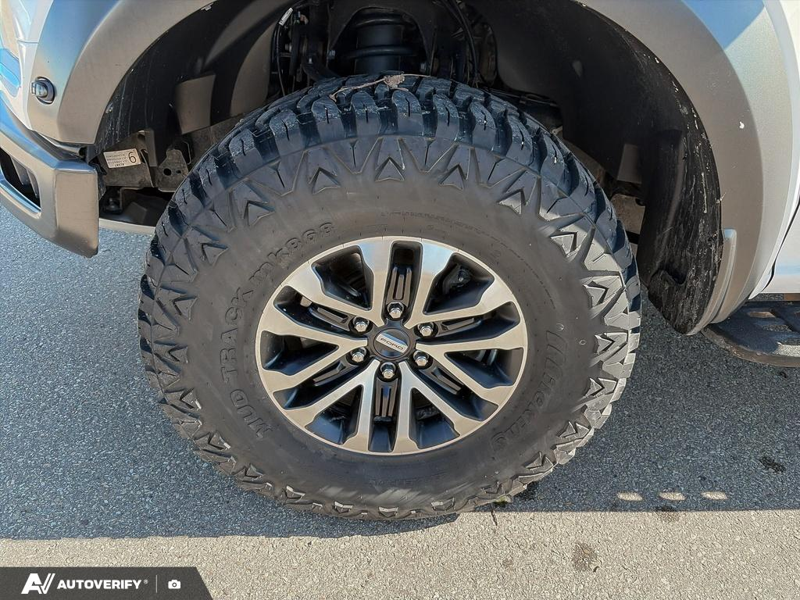USED 2020 Ford F-150 Raptor w/Leather, Moonroof, Nav, and Much More! - Oxford White Exterior - $45,788 - Stock #D60604A - VIN 1FTFW1RG2LFB89394 - Photo 6