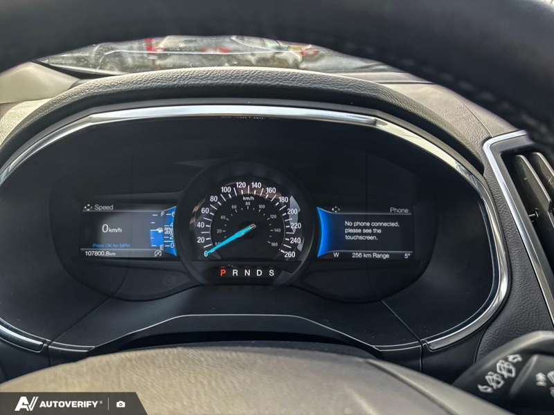USED 2021 Ford Edge Titanium w/Leather, Moonroof, Nav, and More! - Star White Tri-coat Metallic Exterior / EBONY PERFORATED LEATHER Interior - $24,998 - Stock #D60205A - VIN 2FMPK4K95MBA55376 - Photo 10