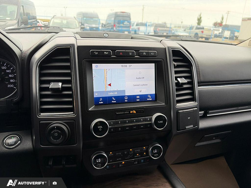 USED 2021 Ford Expedition PLAT MAX 4X4 w/Leather, Moonroof, Nav, and More! - Agate Black Metallic Exterior / BLACK ONYX LEATHER Interior - $46,888 - Stock #D60514A - VIN 1FMJK1MT0MEA12484 - Photo 14
