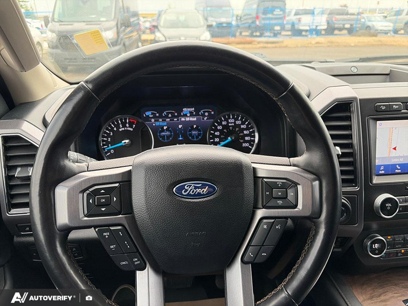 USED 2021 Ford Expedition PLAT MAX 4X4 w/Leather, Moonroof, Nav, and More! - Agate Black Metallic Exterior / BLACK ONYX LEATHER Interior - $46,888 - Stock #D60514A - VIN 1FMJK1MT0MEA12484 - Photo 9