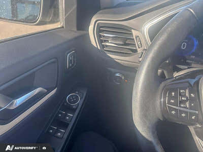 2022 Ford Escape Titanium Hybrid AWD wElite Pkg 1