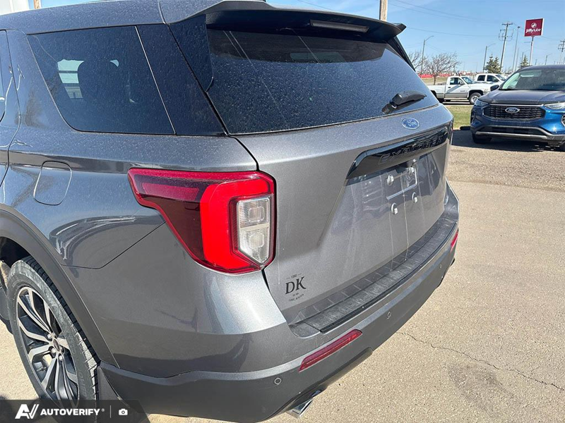 USED 2022 Ford Explorer ST-Line w/Leather, Nav, and More! - Carbonized Grey Metallic Exterior / EBONY ACTIVEX Interior - $30,777 - Stock #D51030A - VIN 1FMSK8KH7NGB74680 - Photo 8