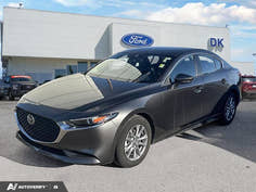 2022 Mazda Mazda3 GS wVery Low KMs 1