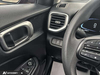 2023 Hyundai Venue Essential 1