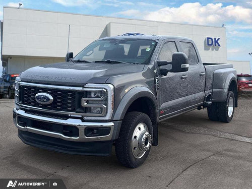 2024 Ford F-450 Super Duty Lariat w/Leather, Nav, and Much More!
