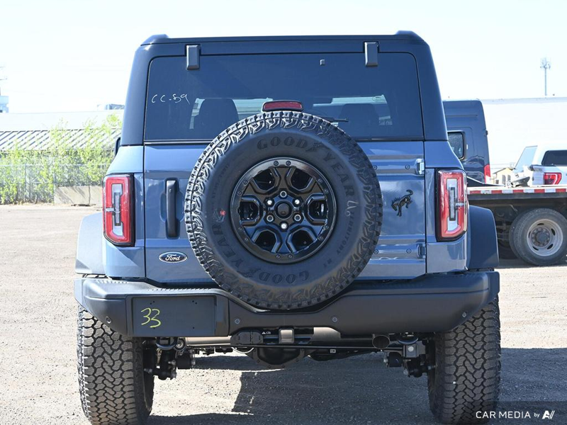 DEMO 2025 Ford Bronco Badlands HOSS + Sasquatch Package - Azure Grey Metallic Tri-coat Exterior / BLACK LEATHER TRIM VINYL Interior - $81,984 - Stock #E50684 - VIN 1FMEE9BP3SLA60244 - Photo 5