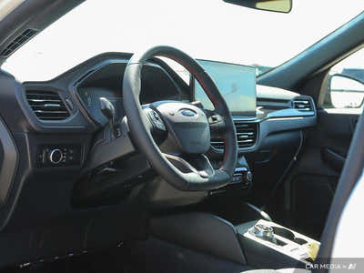 2025 Ford Escape ST-Line 1