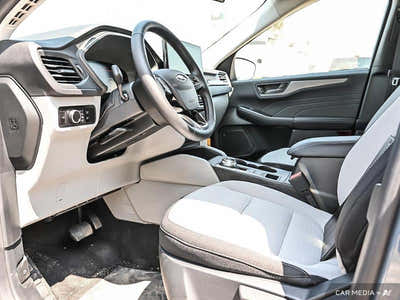 2025 Ford Escape Active 1