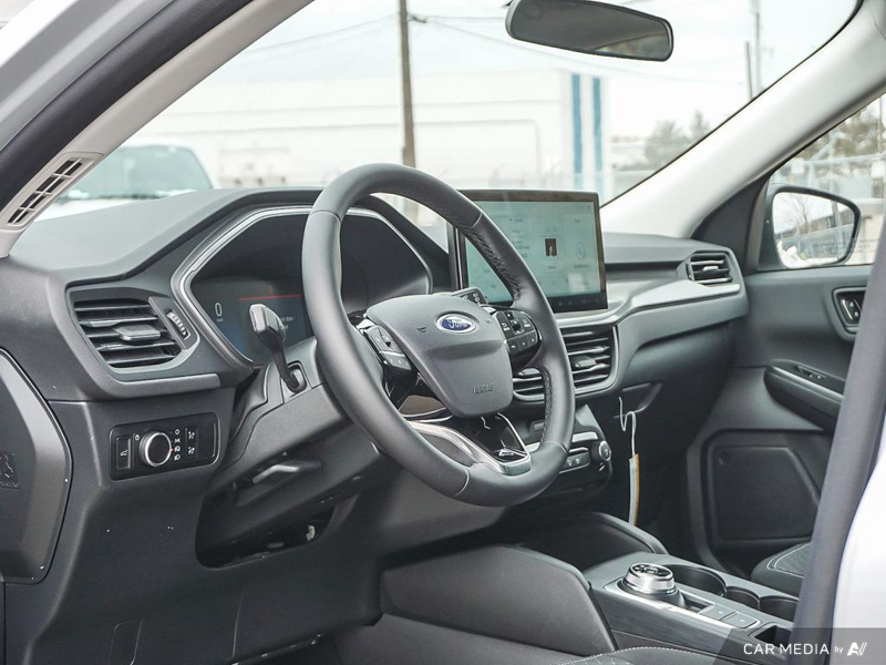 NEW 2025 Ford Escape Active - Space Silver Metallic Exterior / EBONY CLOTH Interior - $34,793 - Stock #E50420 - VIN 1FMCU9GN1SUA76860 - Photo 13