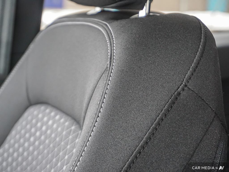 NEW 2025 Ford Escape Active - Space Silver Metallic Exterior / EBONY CLOTH Interior - $34,793 - Stock #E50420 - VIN 1FMCU9GN1SUA76860 - Photo 23