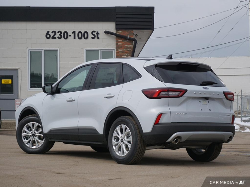 NEW 2025 Ford Escape Active - Space Silver Metallic Exterior / EBONY CLOTH Interior - $34,793 - Stock #E50420 - VIN 1FMCU9GN1SUA76860 - Photo 4