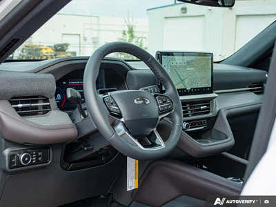 2025 Ford Explorer Platinum 1