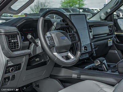 2025 Ford F-150 Lightning Flash 1