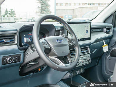 2025 Ford Maverick Lobo High 1