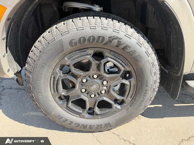 USED 2025 Ford Ranger Lariat - Marsh Gray Exterior / EBONY LEATHER-TRIMMED Interior - $54,999 - Stock #D60677A - VIN 1FTER4KH5SLE63372 - Photo 6