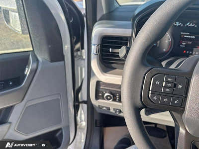 2025 Ford Super Duty F-600 DRW XLT 1