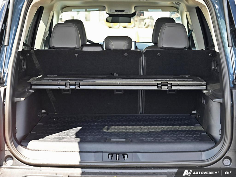 NEW 2026 Ford Bronco Sport Badlands - Azure Grey Metallic Tri-coat Exterior / DARK SPACE GREY LEATHER Interior - $50,990 - Stock #E60762 - VIN 3FMCR9DA8TRE68987 - Photo 11