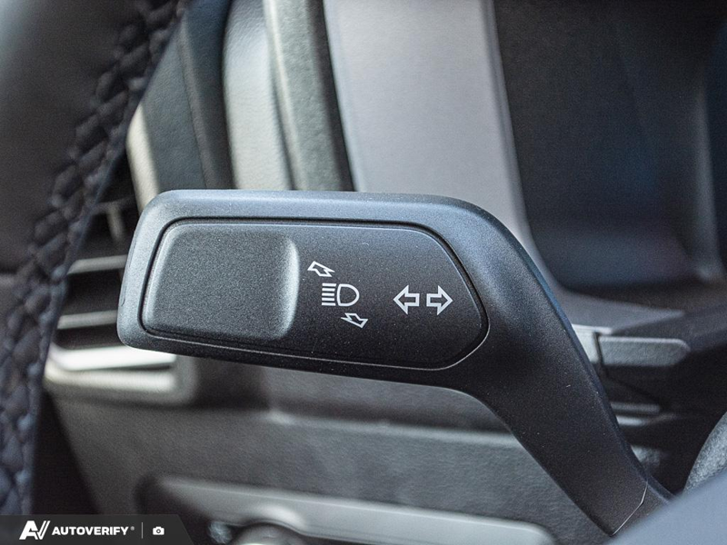 NEW 2026 Ford Bronco Sport Badlands - Oxford White Exterior / DARK SPACE GREY LEATHER Interior - $51,303 - Stock #D60807 - VIN 3FMCR9DA8TRF31909 - Photo 16