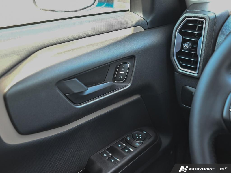 NEW 2026 Ford Bronco Sport Big Bend - Velocity Blue Metallic Exterior / LIGHT SMOKED TRUFFLE Interior - $38,023 - Stock #E60695 - VIN 3FMCR9BN8TRE70535 - Photo 17