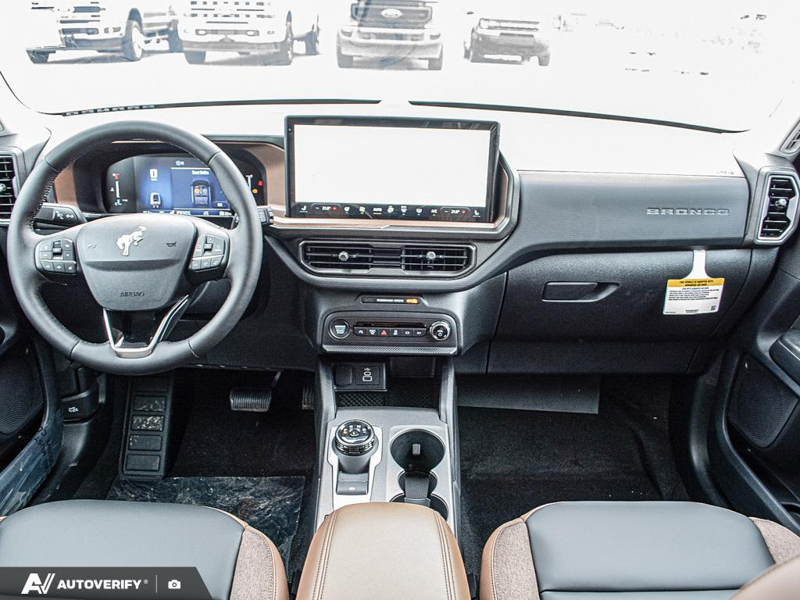 NEW 2026 Ford Bronco Sport Outer Banks - Oxford White Exterior / EBONY/ROAST, PREMIUM TRIMMED HTD FRONT BUCKET SEATS Interior - $40,391 - Stock #D60784 - VIN 3FMCR9CN7TRF12725 - Photo 27