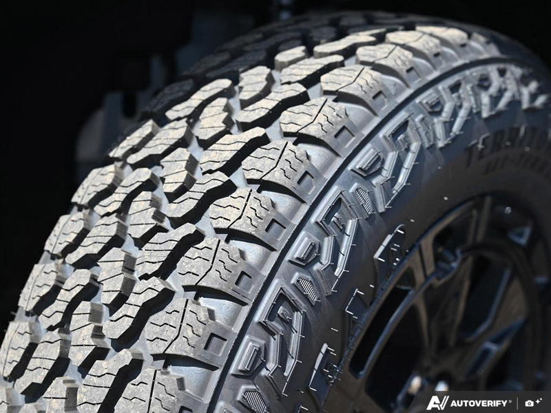 NEW 2026 Ford Bronco Sport Badlands - Azure Grey Metallic Tri-coat Exterior / DARK SPACE GREY LEATHER Interior - $50,990 - Stock #E60762 - VIN 3FMCR9DA8TRE68987 - Photo 7