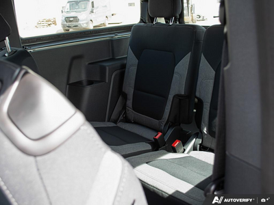 NEW 2026 Ford Bronco Base Sasquatch Manual - BLACK CLOTH GREY Interior - $61,356 - Stock #E60239 - VIN 1FMDE6AH1TLA43559