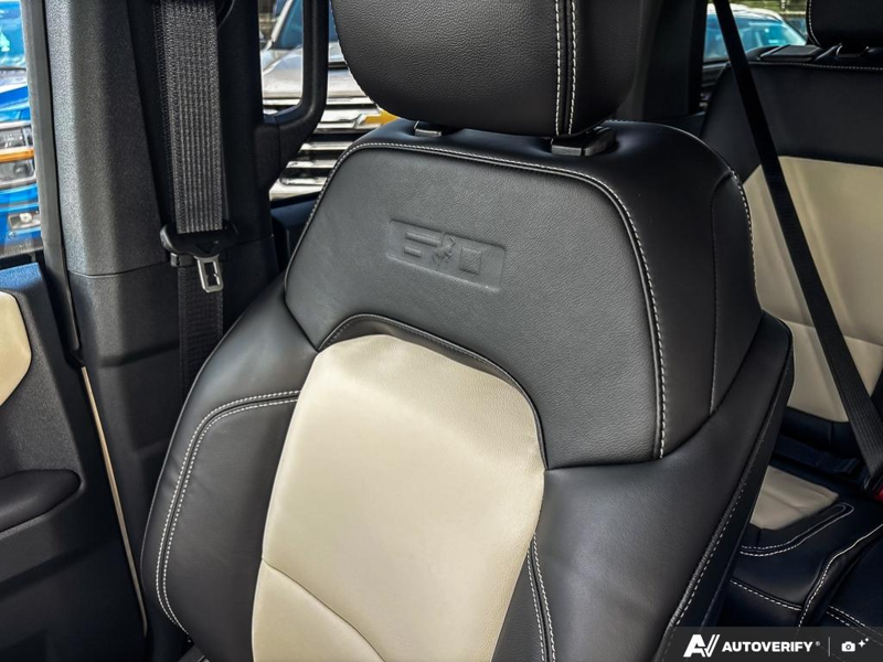 NEW 2026 Ford Bronco Outer Banks 60th Anniversary Edition - Wimbledon White Exterior / BLACK ONYX-LEATHER/VINYL Interior - $78,930 - Stock #E60989 - VIN 1FMEE8BP8TLB22474 - Photo 20