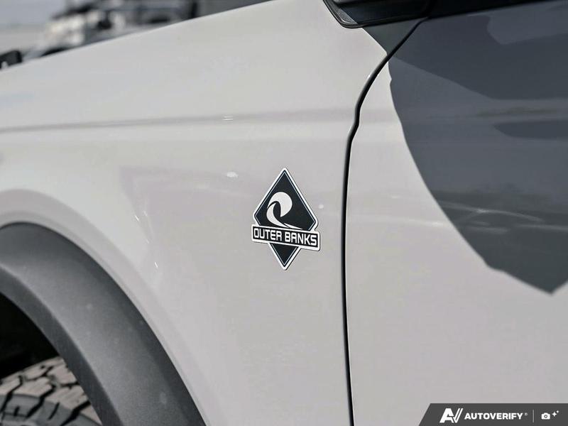 NEW 2026 Ford Bronco Outer Banks - Avalanche Exterior / BLACK ONYX LEATHER TRIM/VINYL Interior - $72,839 - Stock #E60286 - VIN 1FMEE8BP3TLA46727 - Photo 27