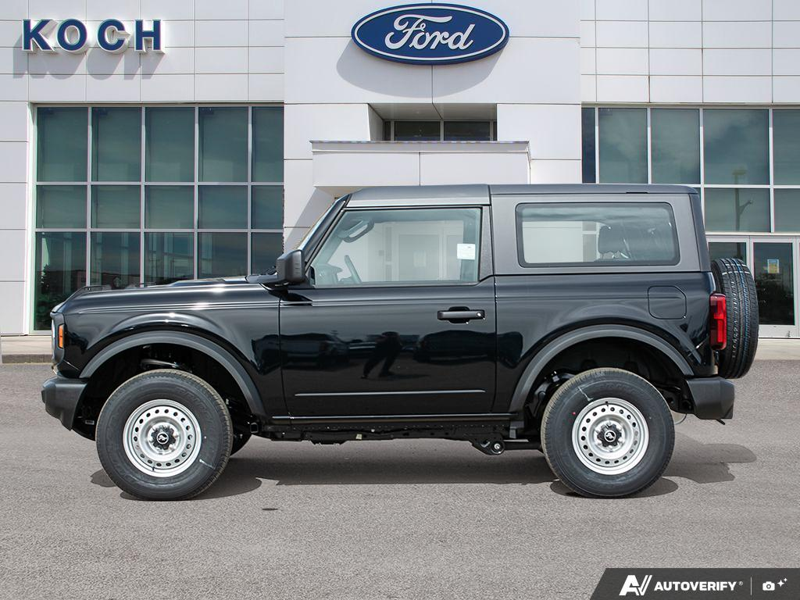NEW 2026 Ford Bronco Base - Shadow Black Exterior / BLACK CLOTH GREY Interior - $53,819 - Stock #E60542 - VIN 1FMDE6AH9TLA76647 - Photo 3