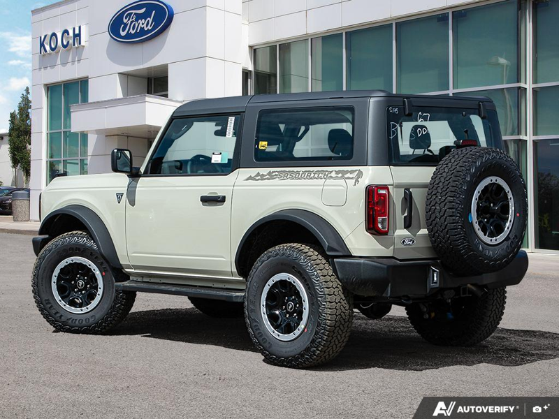NEW 2026 Ford Bronco Base Sasquatch Manual - Desert Sand Exterior / BLACK CLOTH GREY Interior - $62,708 - Stock #E60575 - VIN 1FMDE6AH0TLA75175 - Photo 4