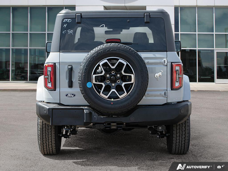 NEW 2026 Ford Bronco Outer Banks - Avalanche Exterior / BLACK ONYX LEATHER TRIM VINYL Interior - $69,589 - Stock #E60576 - VIN 1FMDE8BH1TLA78970 - Photo 5