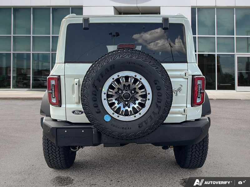 NEW 2026 Ford Bronco Outer Banks 60th Anniversary Edition - Wimbledon White Exterior / BLACK ONYX-LEATHER/VINYL Interior - $78,930 - Stock #E60989 - VIN 1FMEE8BP8TLB22474 - Photo 5