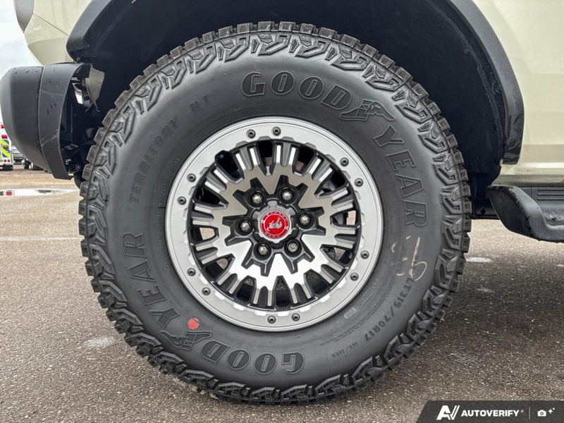 NEW 2026 Ford Bronco Outer Banks 60th Anniversary Edition - Wimbledon White Exterior / BLACK ONYX-LEATHER/VINYL Interior - $83,879 - Stock #E60681 - VIN 1FMEE8BH0TLA92542 - Photo 6