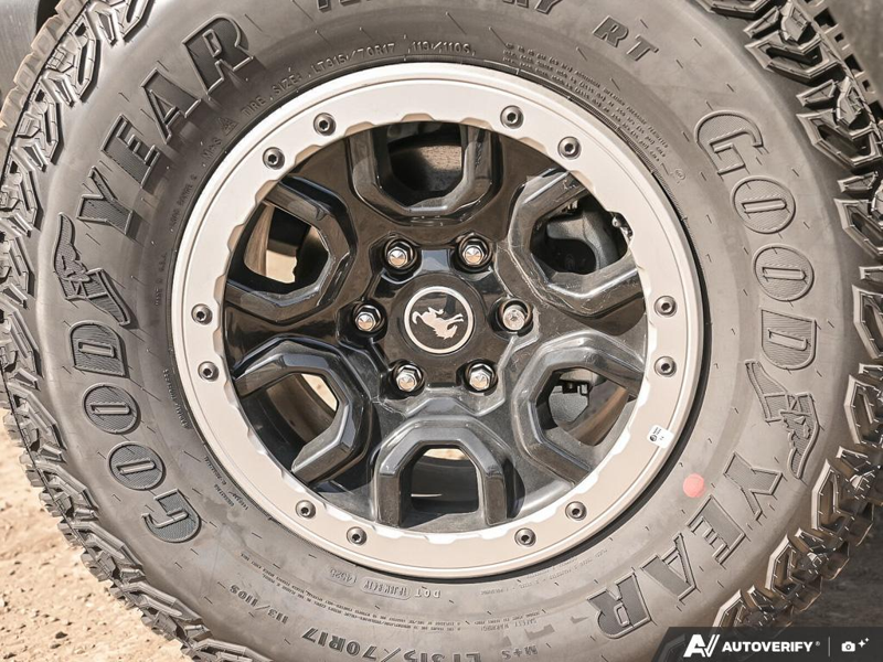 NEW 2026 Ford Bronco Base Sasquatch Manual - Avalanche Exterior / BLACK CLOTH GREY Interior - $61,356 - Stock #E60239 - VIN 1FMDE6AH1TLA43559 - Photo 6