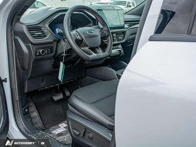 2026 Ford Escape ST-Line 1