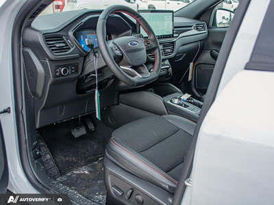 2026 Ford Escape ST-Line 1