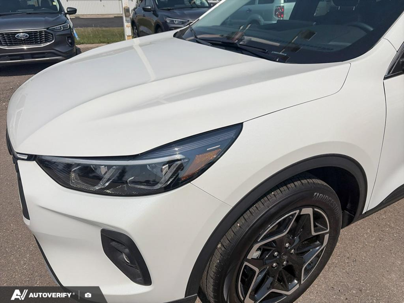 USED 2026 Ford Escape Platinum **QUALIFIES FOR NEW INCENTIVES** - Star White Metallic Exterior / EBONY BLACK ACTIVEX Interior - $49,493 - Stock #DR1667 - VIN 1FMCU9JA0TUA00246 - Photo 7