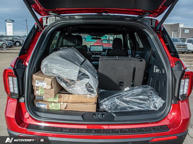 NEW 2026 Ford Explorer ST-Line - Rapid Red Tri-coat Metallic Exterior / ONYX UNIQUE CLOTH Interior - $61,507 - Stock #D60183 - VIN 1FMUK8KH7TGA81552 - Photo 11