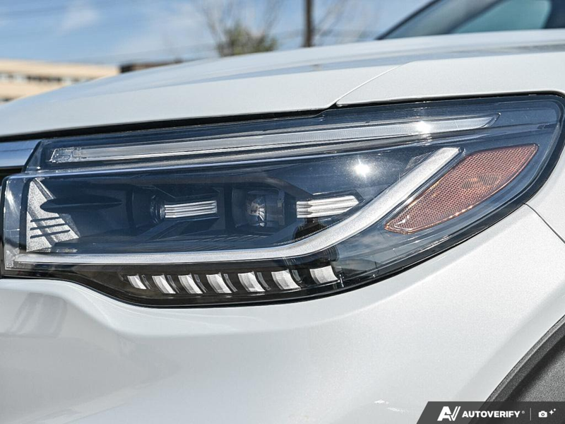 NEW 2026 Ford Explorer Platinum - Space White Metallic Exterior / MOJAVE DUSK, PREM. LEATHER SEATING SURFACES SPORT CAPTAIN CHAIRS Interior - $63,736 - Stock #E61068 - VIN 1FMUK8HH6TGC34056 - Photo 10