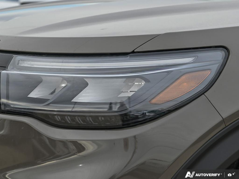 NEW 2026 Ford Explorer Tremor - Marsh Grey Exterior / ONYX, HEAT/VENTILATED MIKO SUEDE SPORT CAPTAIN'S CHAIRS Interior - $67,079 - Stock #E61118 - VIN 1FMUK8JH6TGC34617 - Photo 10