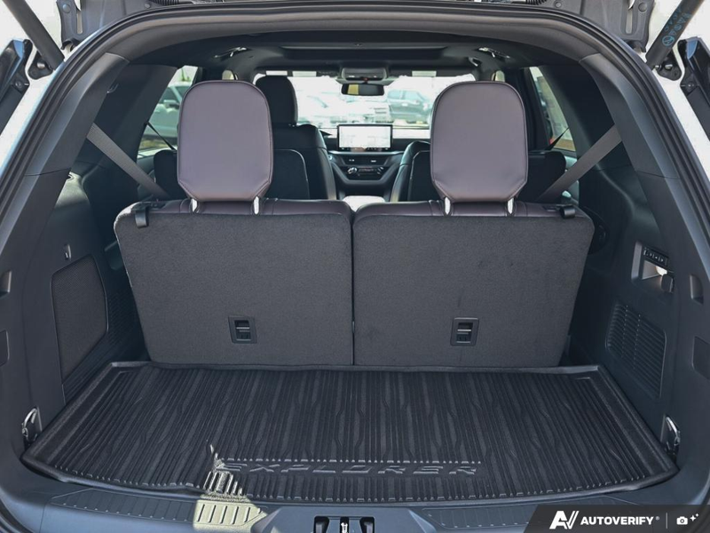 NEW 2026 Ford Explorer Platinum - Star White Tri-Coat Exterior / MOJAVE DUSK, PREM. LEATHER SEATING SURFACES SPORT CAPTAIN CHAIRS Interior - $64,348 - Stock #E61073 - VIN 1FMUK8HHXTGC46954 - Photo 11