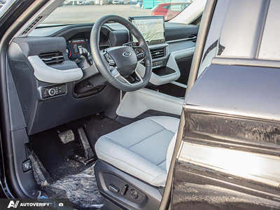 2026 Ford Explorer Platinum 1