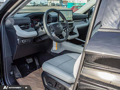 2026 Ford Explorer Platinum 1