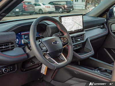 2026 Ford Explorer ST-Line 1