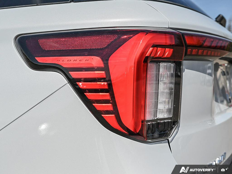 NEW 2026 Ford Explorer Platinum - Space White Metallic Exterior / MOJAVE DUSK, PREM. LEATHER SEATING SURFACES SPORT CAPTAIN CHAIRS Interior - $63,736 - Stock #E61068 - VIN 1FMUK8HH6TGC34056 - Photo 12