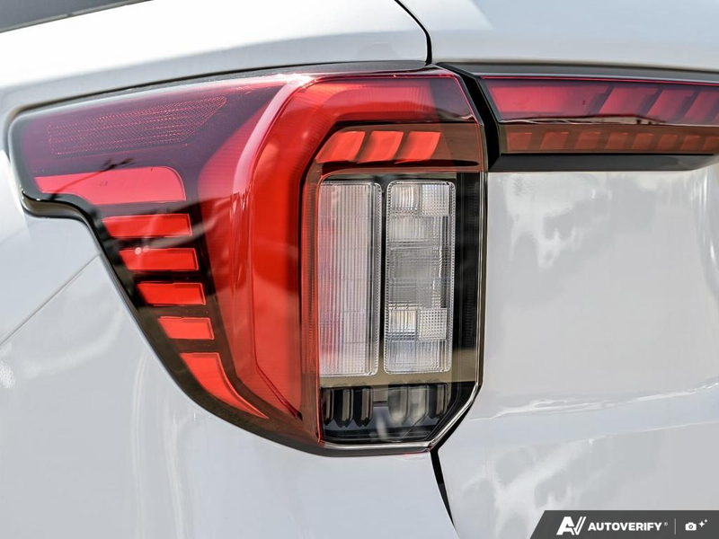 NEW 2026 Ford Explorer Active - Oxford White Exterior / DARK SPACE GRAY CLOTH Interior - $52,624 - Stock #E60258 - VIN 1FMUK8DH5TGA82812 - Photo 12